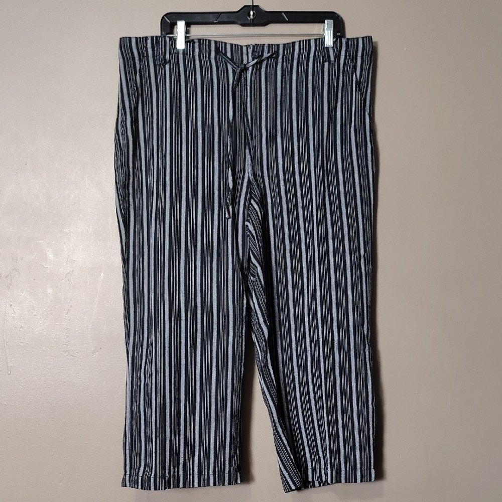 Croft & Barrow Black/Gray Striped Linen Blend Cropped Pants Size 16